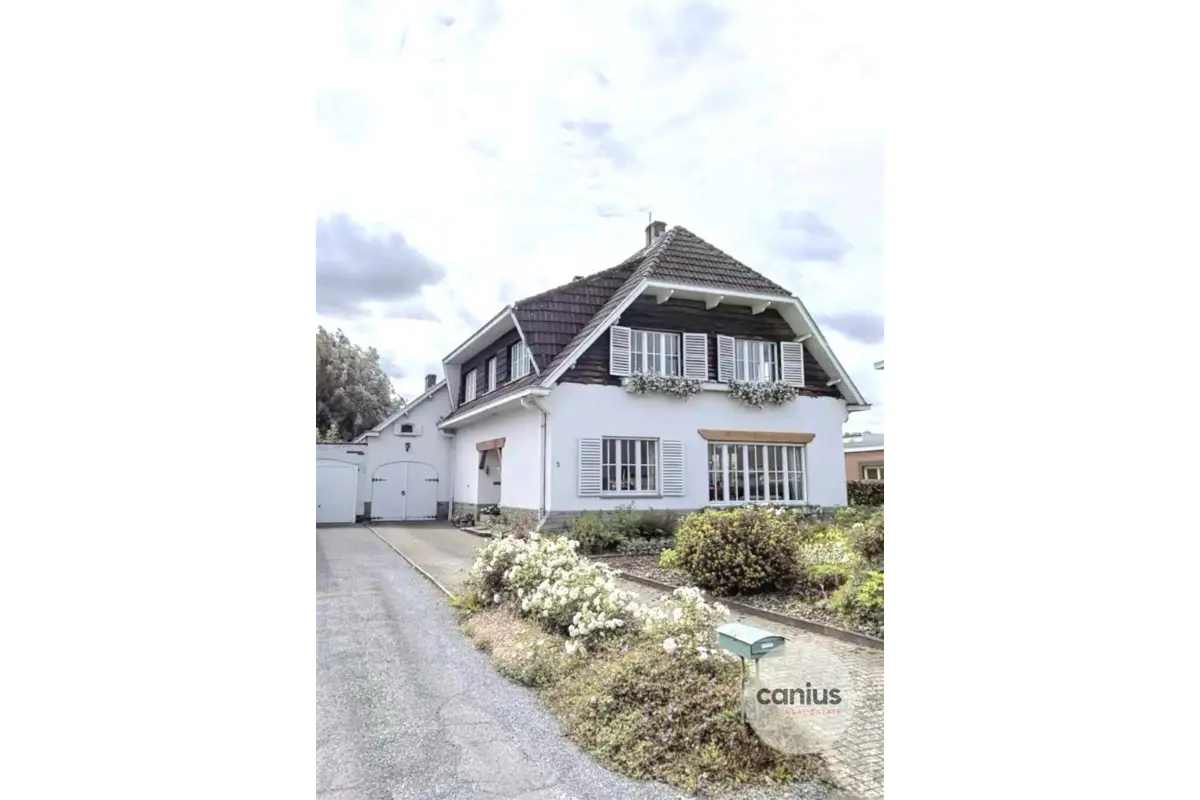 Huis te  koop in Sint-Truiden 3800 325000.00€ 4 slaapkamers 227.00m² - Zoekertje 591736