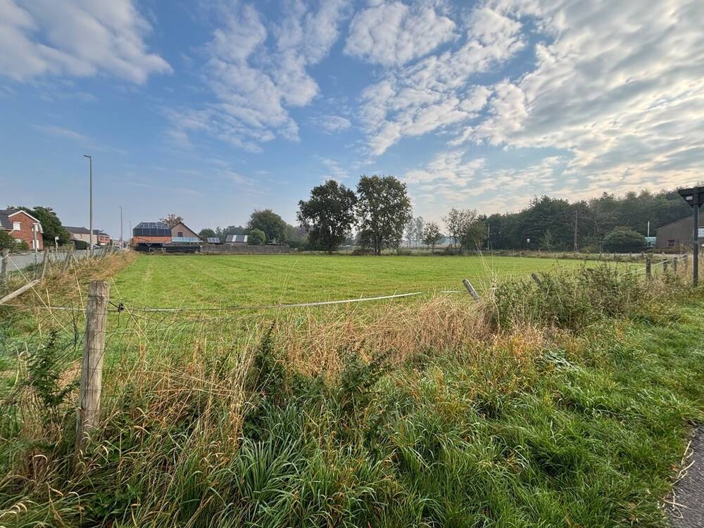 Bouwgrond te  koop in Neerpelt 3910 349000.00€  slaapkamers m² - Zoekertje 592149