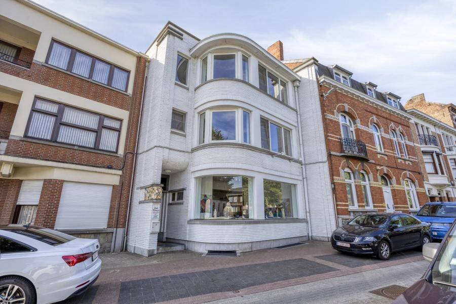 Huis te  koop in Tongeren 3700 595000.00€ 4 slaapkamers 391.00m² - Zoekertje 592307