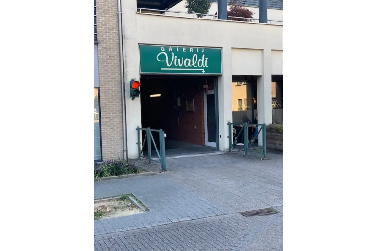 Parking & garage te  koop in Lommel 3920 30000.00€  slaapkamers m² - Zoekertje 592919