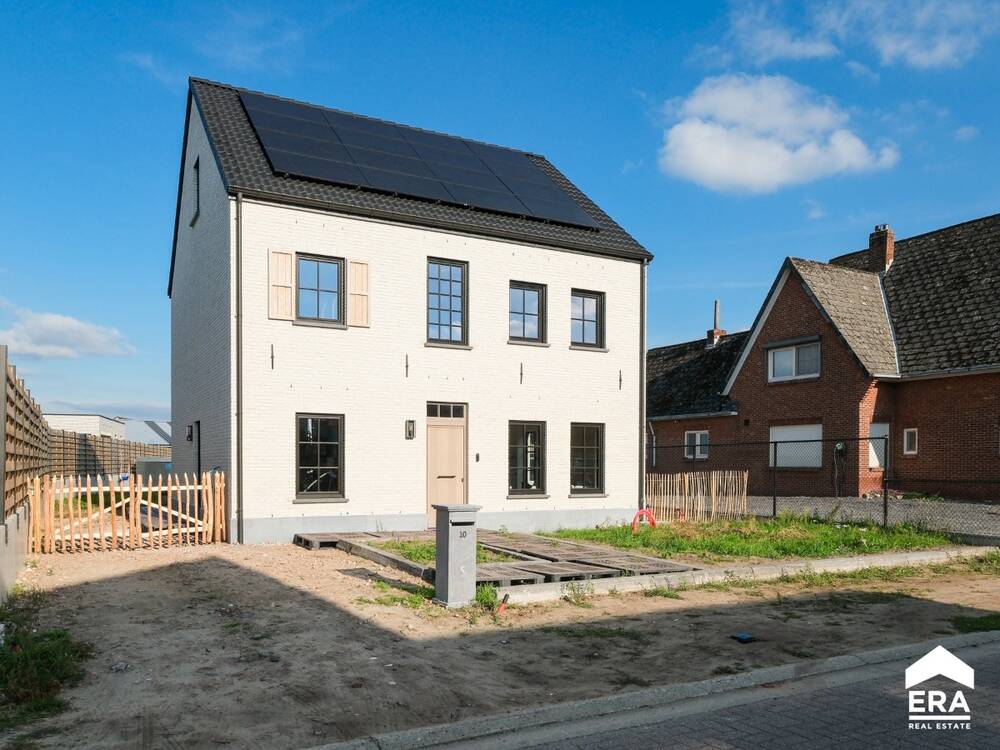Huis te  koop in Lommel 3920 615000.00€ 5 slaapkamers 197.00m² - Zoekertje 593442
