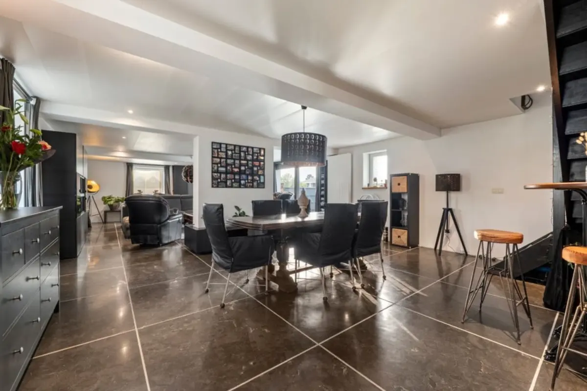 Huis te  koop in Beverst 3740 549000.00€ 4 slaapkamers 295.00m² - Zoekertje 594293