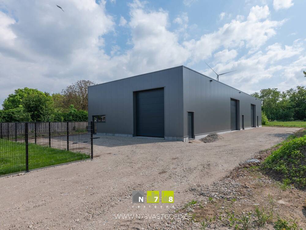 Handelszaak te  koop in Maasmechelen 3630 550000.00€  slaapkamers 470.00m² - Zoekertje 595196