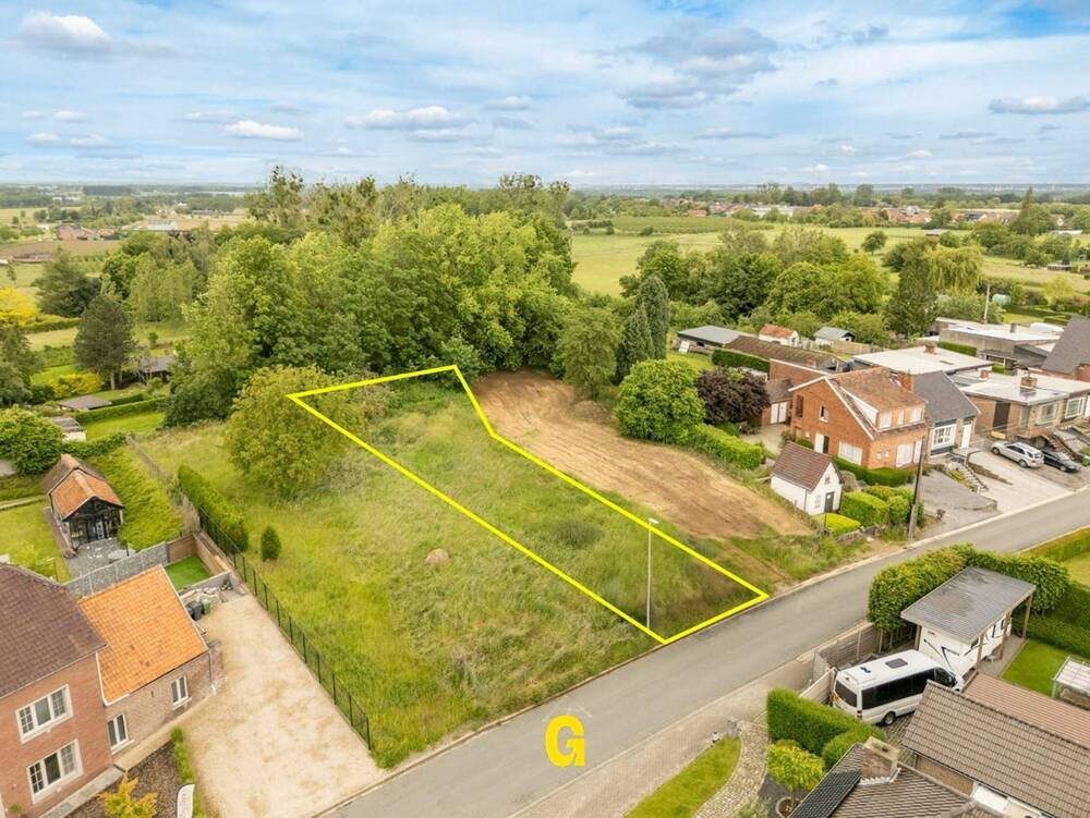 Bouwgrond te  koop in Hoeselt 3730 135000.00€  slaapkamers m² - Zoekertje 596367