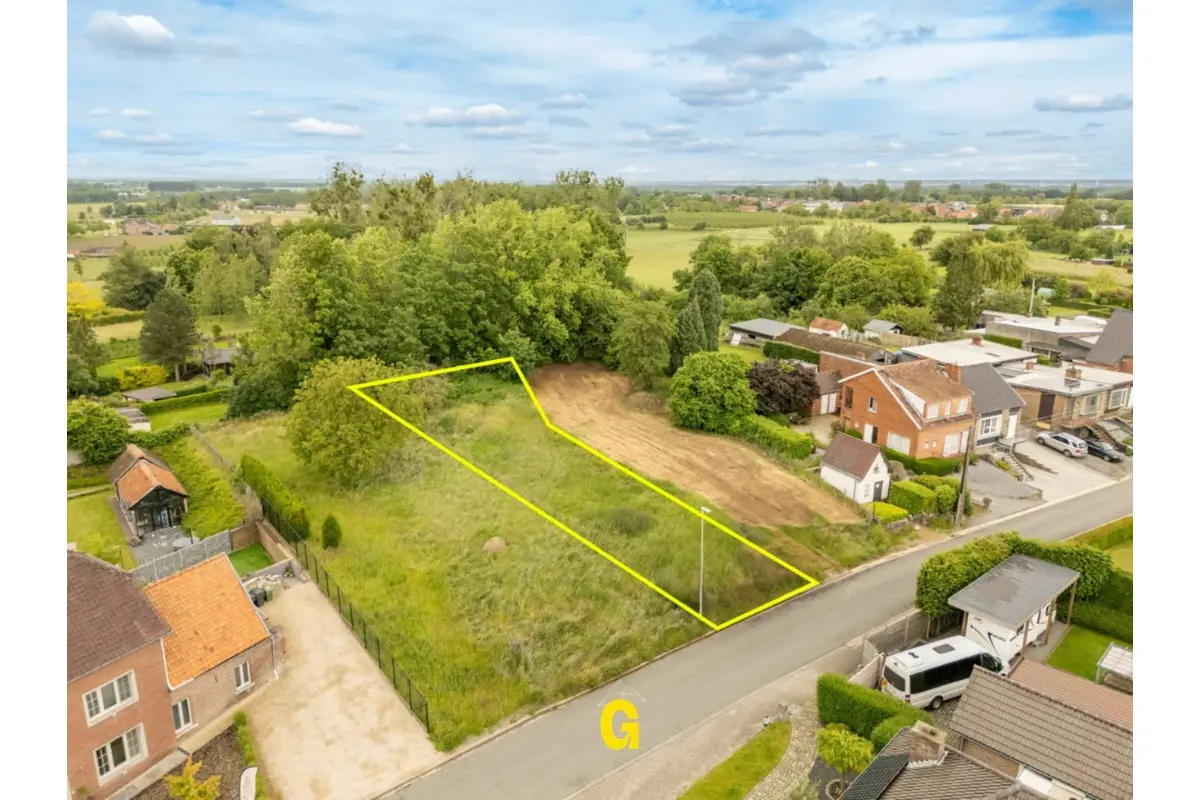 Bouwgrond te  koop in Hoeselt 3730 135000.00€  slaapkamers m² - Zoekertje 596367