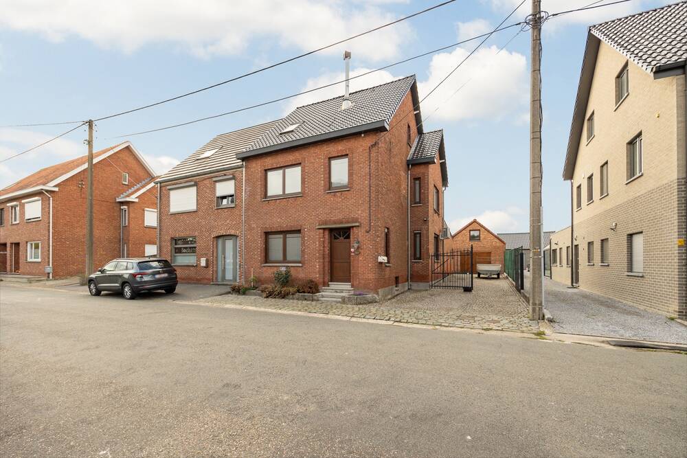 Huis te koop in Hasselt 3500 399000.00€ 3 slaapkamers 262.00m² - Zoekertje 597824