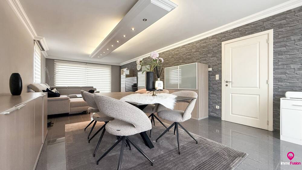 Huis te koop in Houthalen-Helchteren 3530 389000.00€ 3 slaapkamers 202.00m² - Zoekertje 597864