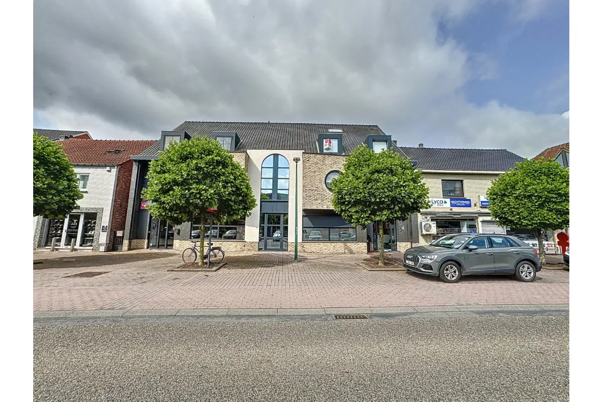 Penthouse te  koop in Meeuwen-Gruitrode 3670 240000.00€ 2 slaapkamers 100.00m² - Zoekertje 599153