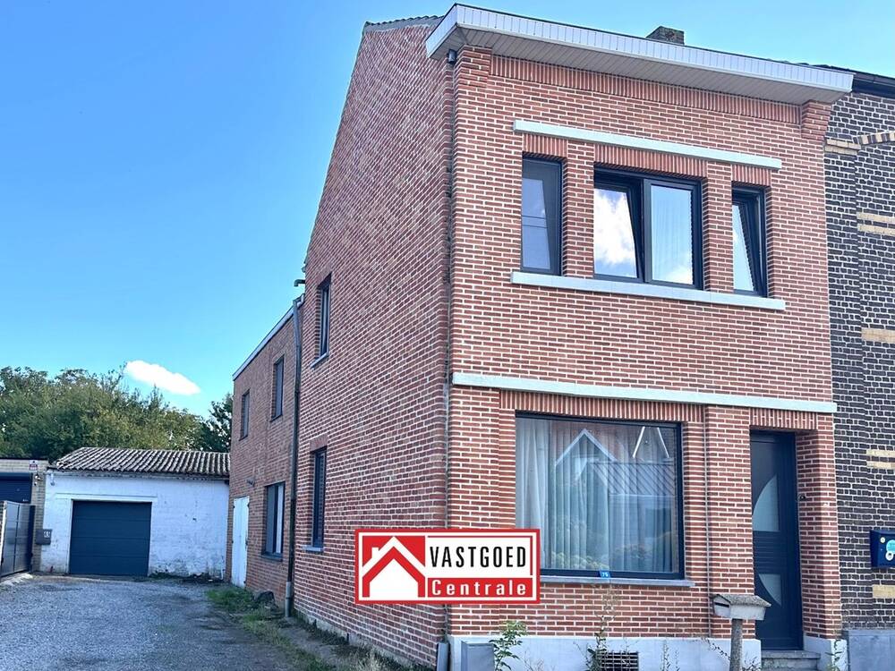 Huis te koop in Riemst 3770 210000.00€ slaapkamers m² - Zoekertje 598792