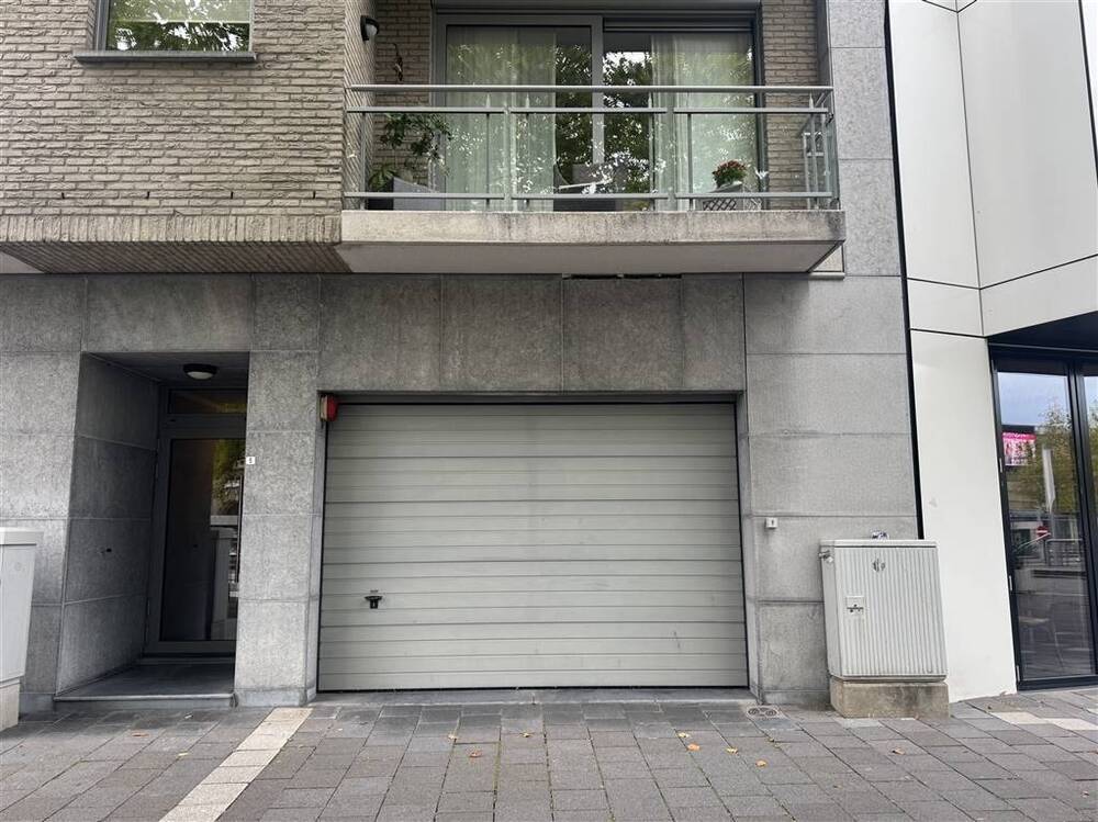 Parking te huur in Genk 3600 100.00€ slaapkamers m² - Zoekertje 598542