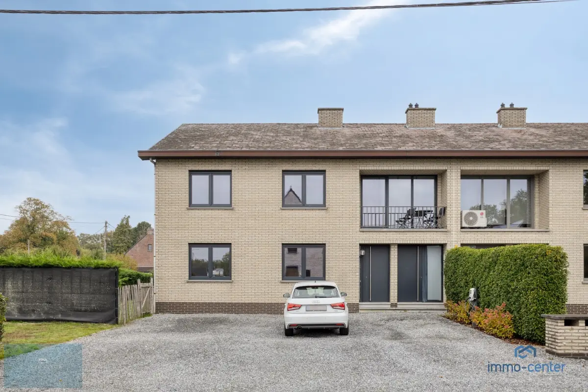 Appartement te  huur in As 3665 1000.00€ 3 slaapkamers 136.00m² - Zoekertje 599484