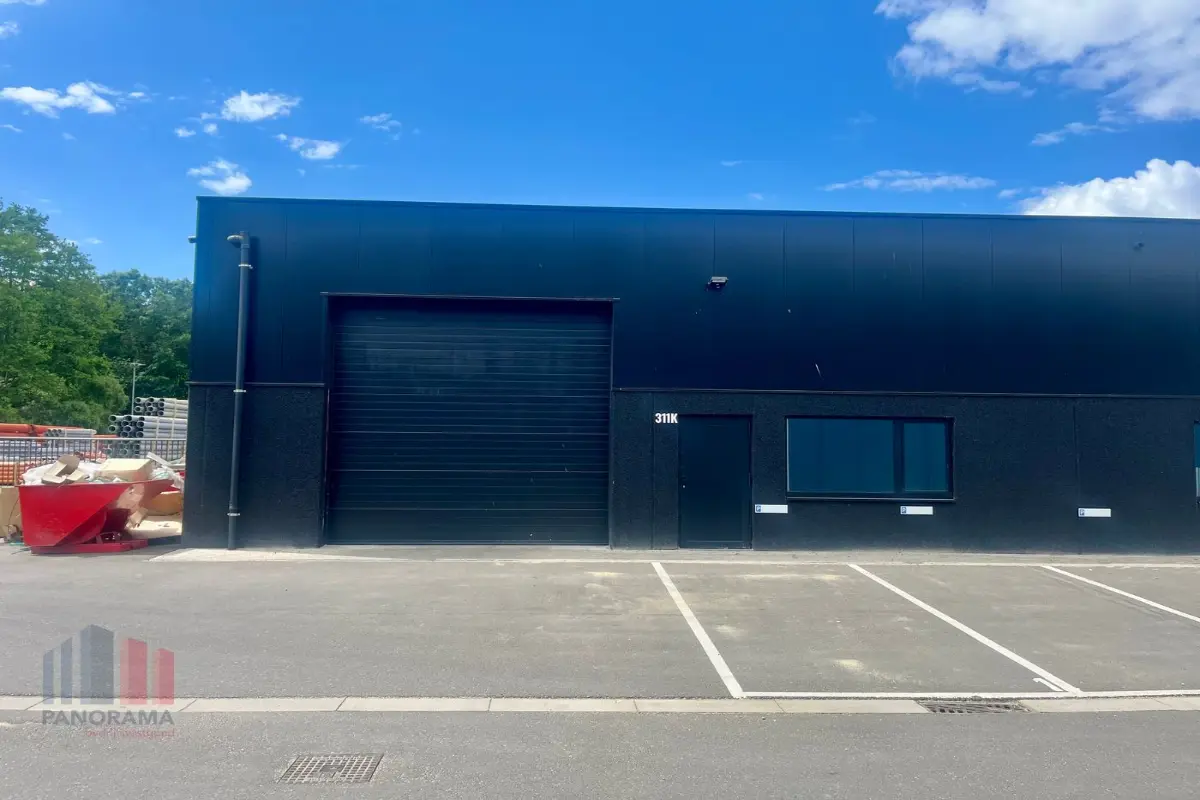Handelszaak te  huur in Hasselt 3500 1595.00€  slaapkamers 333.00m² - Zoekertje 600310