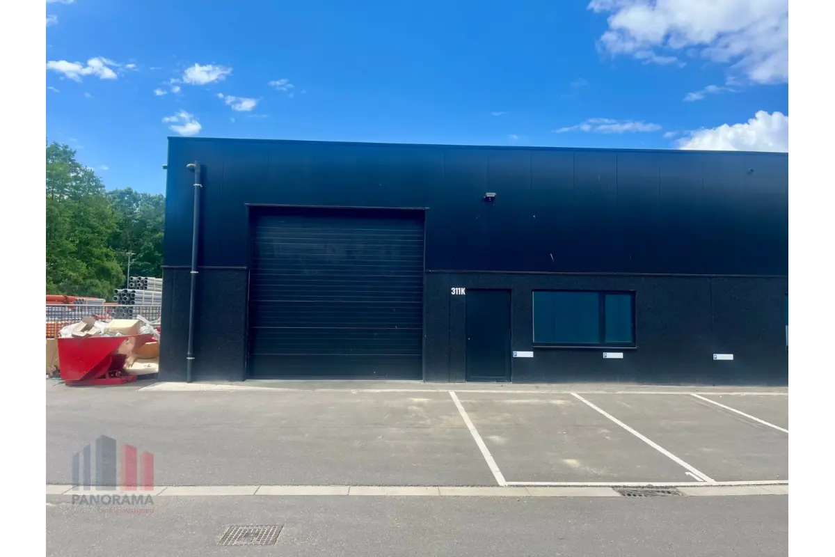 Handelszaak te  huur in Hasselt 3500 1595.00€  slaapkamers 333.00m² - Zoekertje 600310