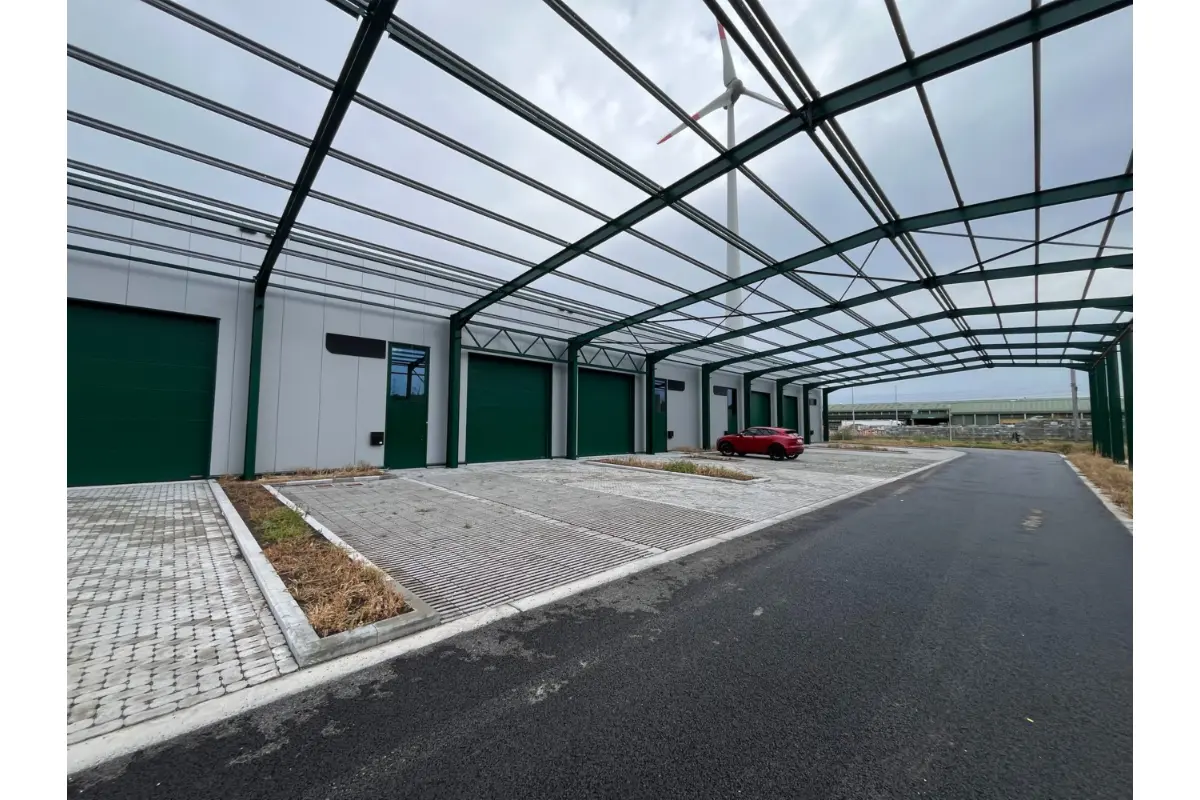 Handelszaak te  huur in Hasselt 3500 1595.00€  slaapkamers m² - Zoekertje 600285