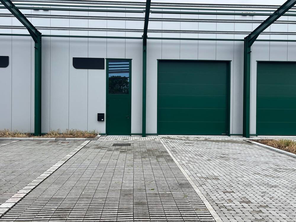Handelszaak te  huur in Hasselt 3500 1845.00€  slaapkamers m² - Zoekertje 600286