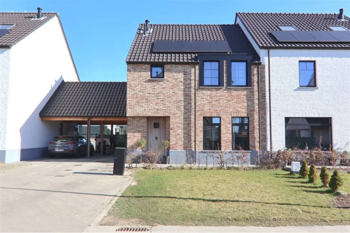 Huis te  huur in Bommershoven 3840 1200.00€ 3 slaapkamers 142.00m² - Zoekertje 601210