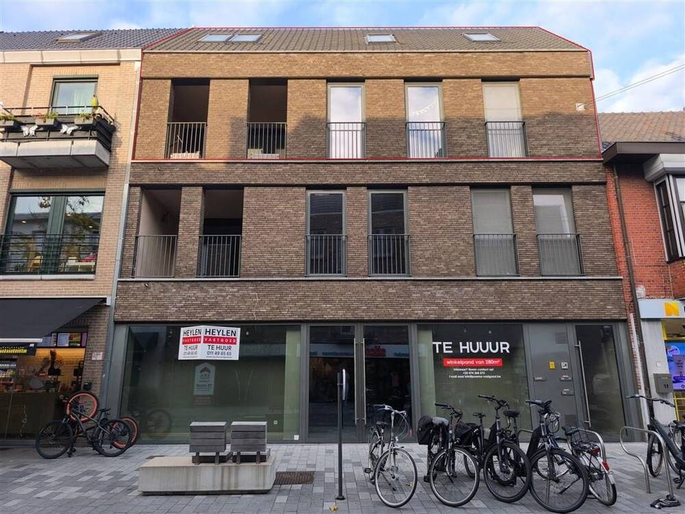 Appartement te  huur in Lommel 3920 925.00€ 3 slaapkamers m² - Zoekertje 601193