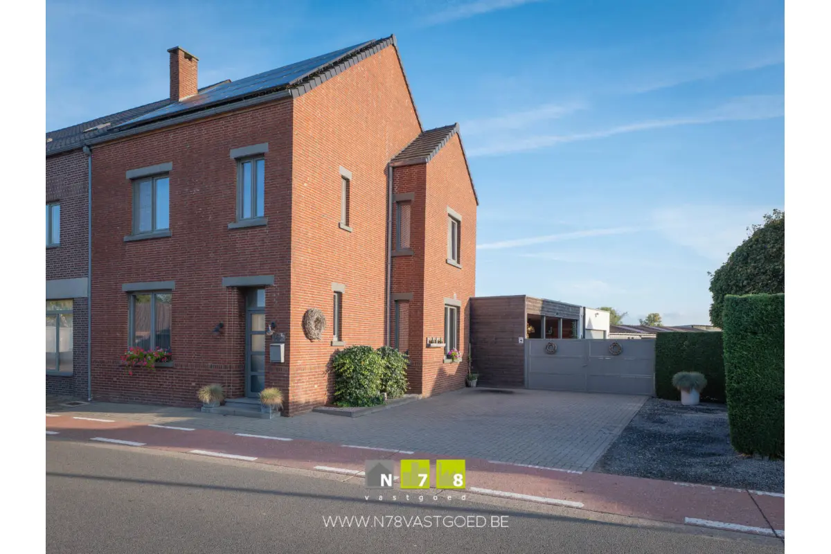 Huis te  koop in Maasmechelen 3630 419000.00€ 3 slaapkamers 194.00m² - Zoekertje 601589