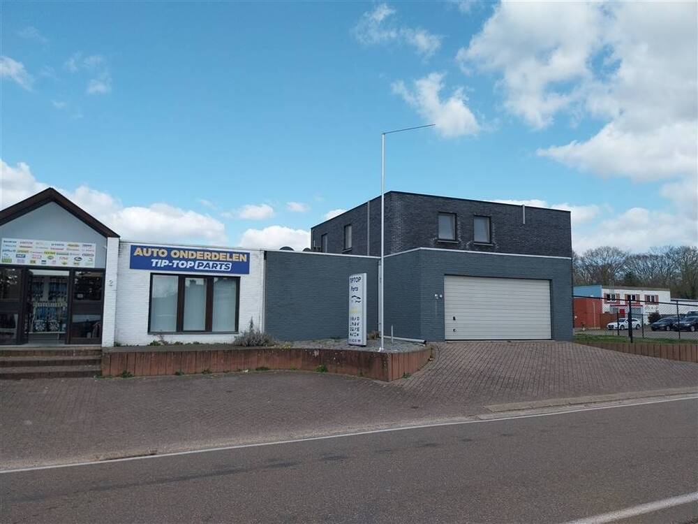 Handelszaak te  huur in Heusden 3550 1250.00€  slaapkamers 319.00m² - Zoekertje 602812