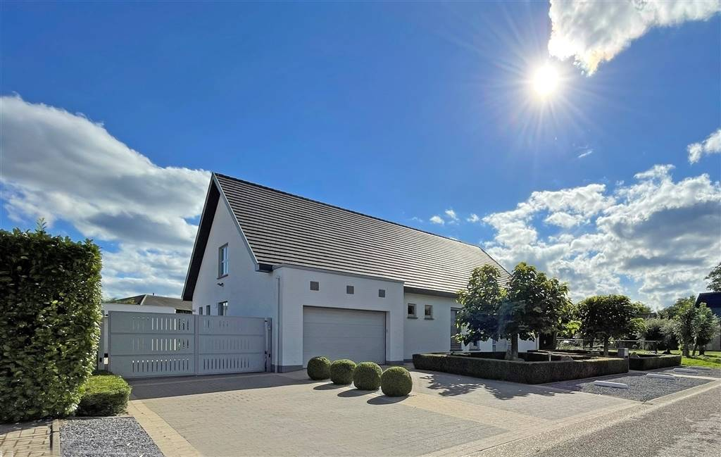 Huis te  koop in Zonhoven 3520 775000.00€ 4 slaapkamers 315.00m² - Zoekertje 603347