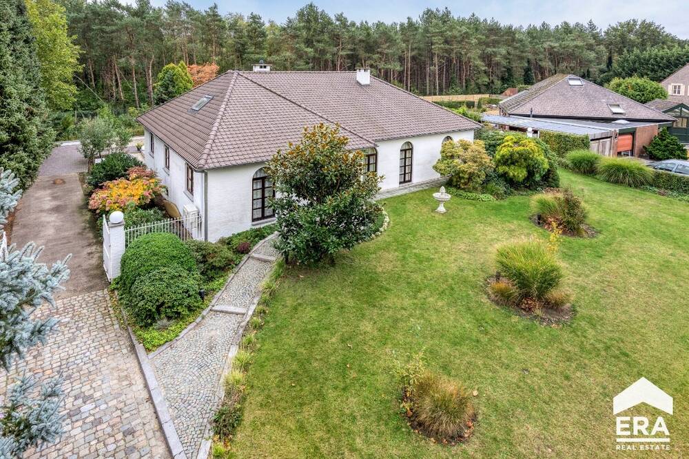 Huis te koop in Lommel 3920 649000.00€ 3 slaapkamers 317.00m² - Zoekertje 603554