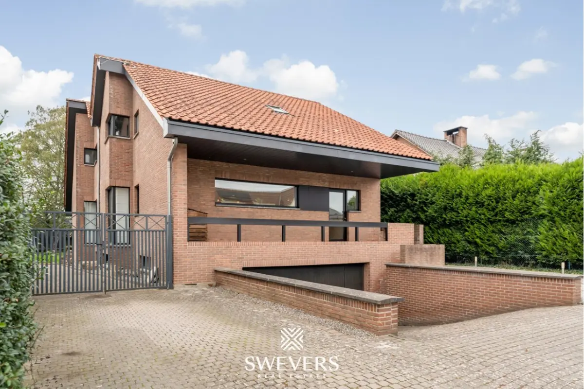 Huis te  koop in Leopoldsburg 3970 449000.00€ 3 slaapkamers 324.00m² - Zoekertje 604620