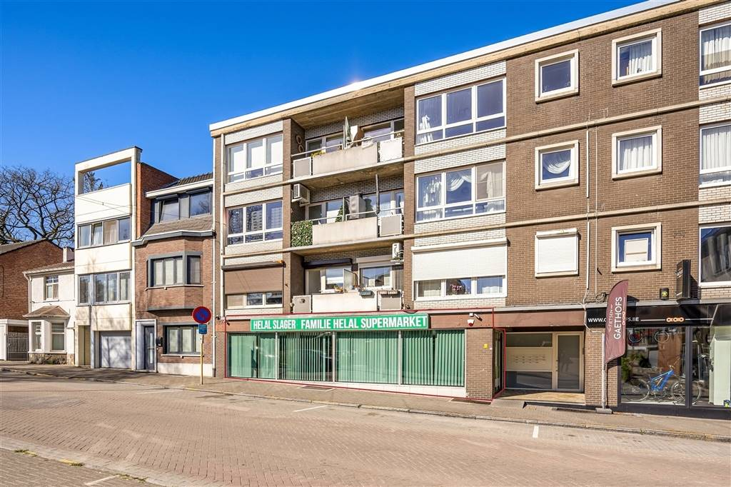 Handelszaak te koop in Genk 3600 279000.00€ slaapkamers 228.00m² - Zoekertje 604359