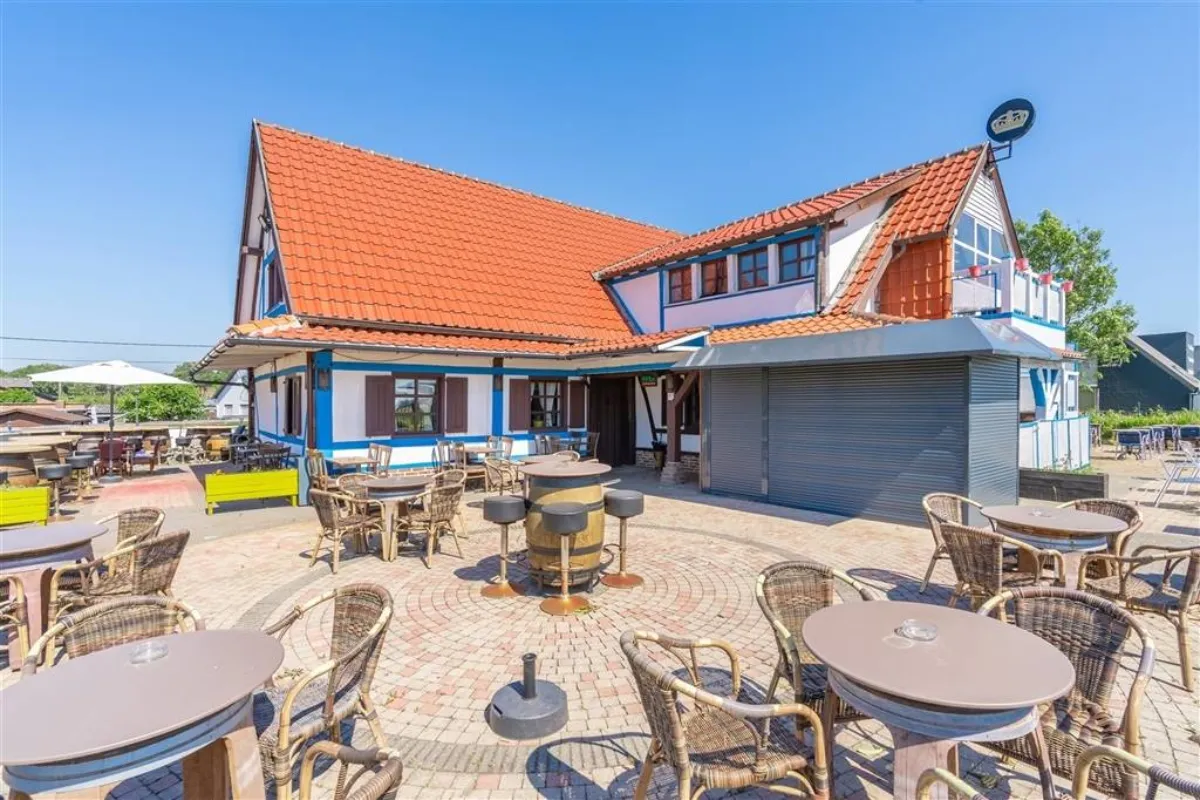 Handelszaak te  koop in Maaseik 3680 0.00€ 2 slaapkamers 430.00m² - Zoekertje 604330