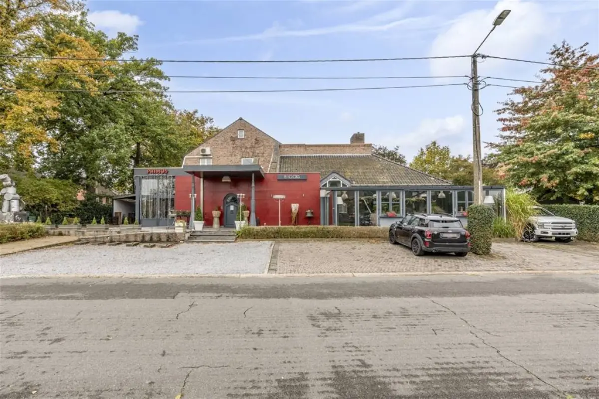 Handelszaak te  koop in Opgrimbie 3630 995000.00€  slaapkamers 1323.00m² - Zoekertje 604342