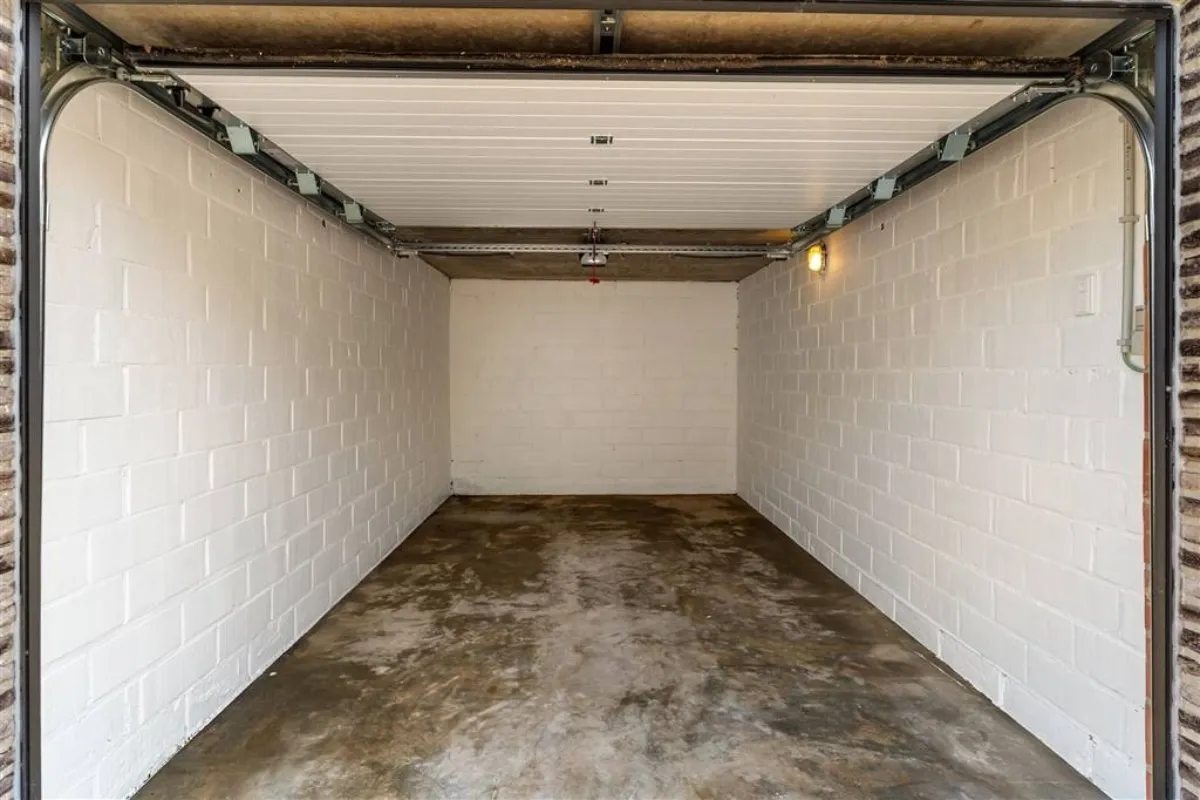 Parking & garage te  koop in Lummen 3560 25000.00€  slaapkamers m² - Zoekertje 605861