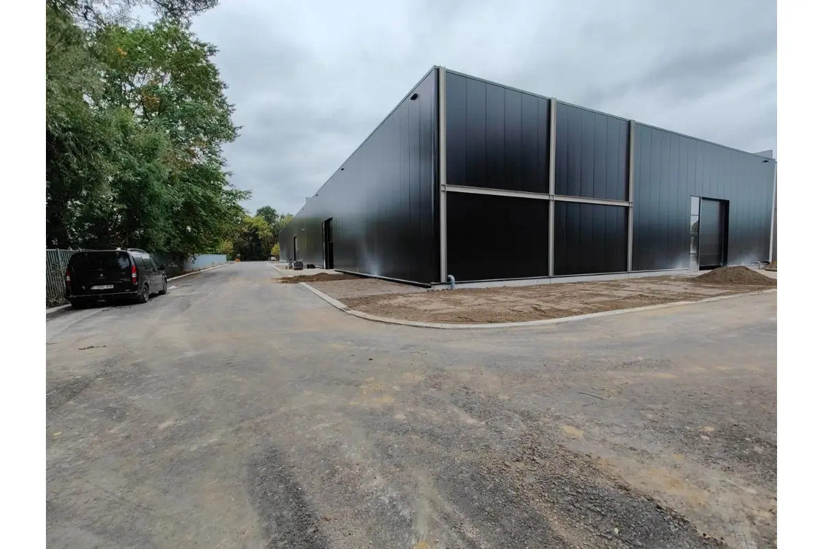 Handelszaak te  huur in Hasselt 3500 6175.00€  slaapkamers m² - Zoekertje 607404