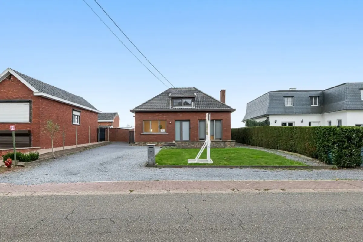 Huis te  koop in Sint-Truiden 3800 349000.00€ 3 slaapkamers 182.00m² - Zoekertje 607382