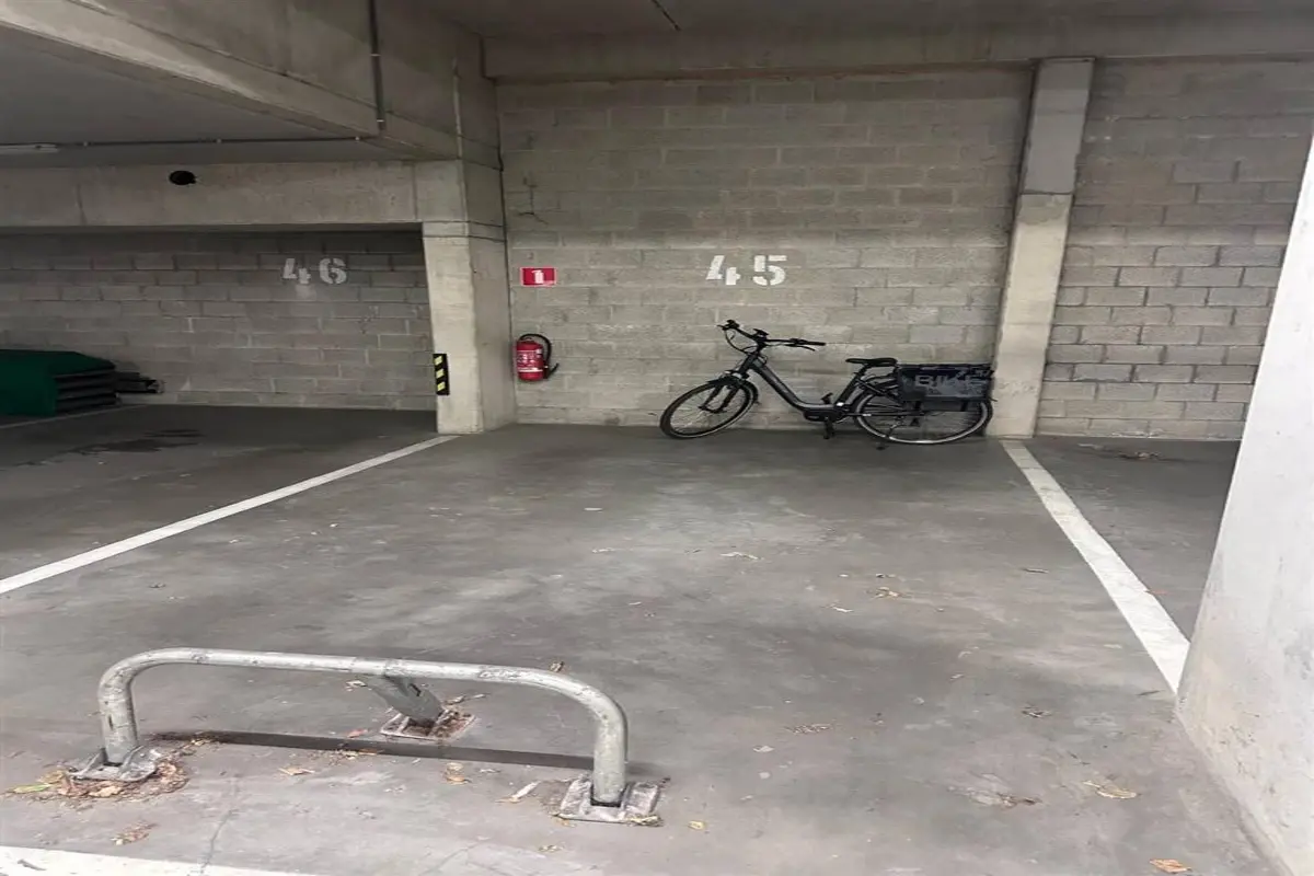 Parking & garage te koop in Hasselt 3500 25000.00€ slaapkamers m² - Zoekertje 606492