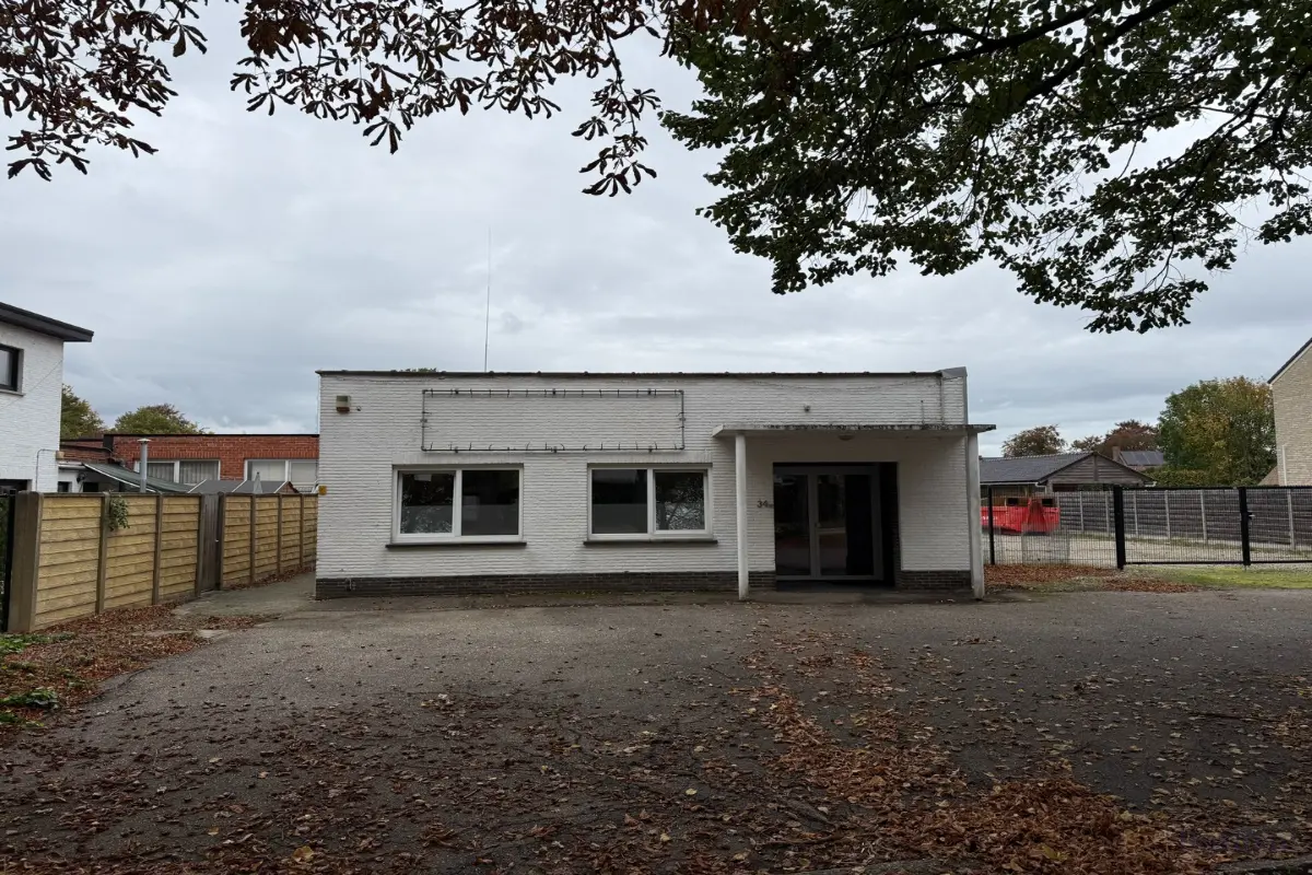 Handelszaak te  huur in Tessenderlo 3980 1150.00€  slaapkamers m² - Zoekertje 606535