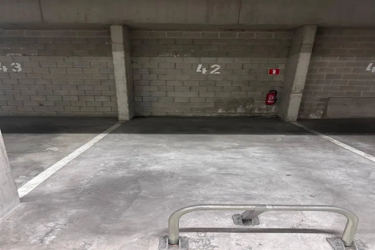 Parking & garage te koop in Hasselt 3500 25000.00€ slaapkamers m² - Zoekertje 606493