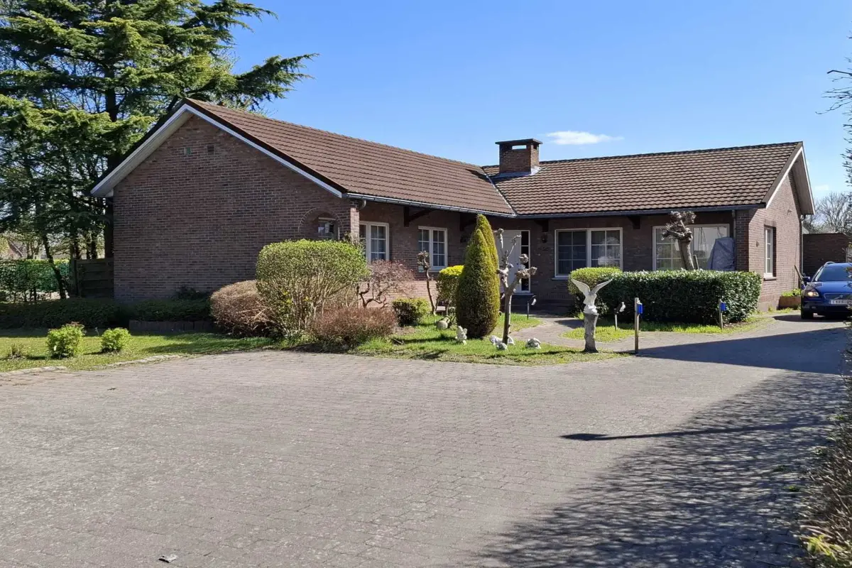 Huis te koop in Heppen 3971 315000.00€ 3 slaapkamers 150.00m² - Zoekertje 606431