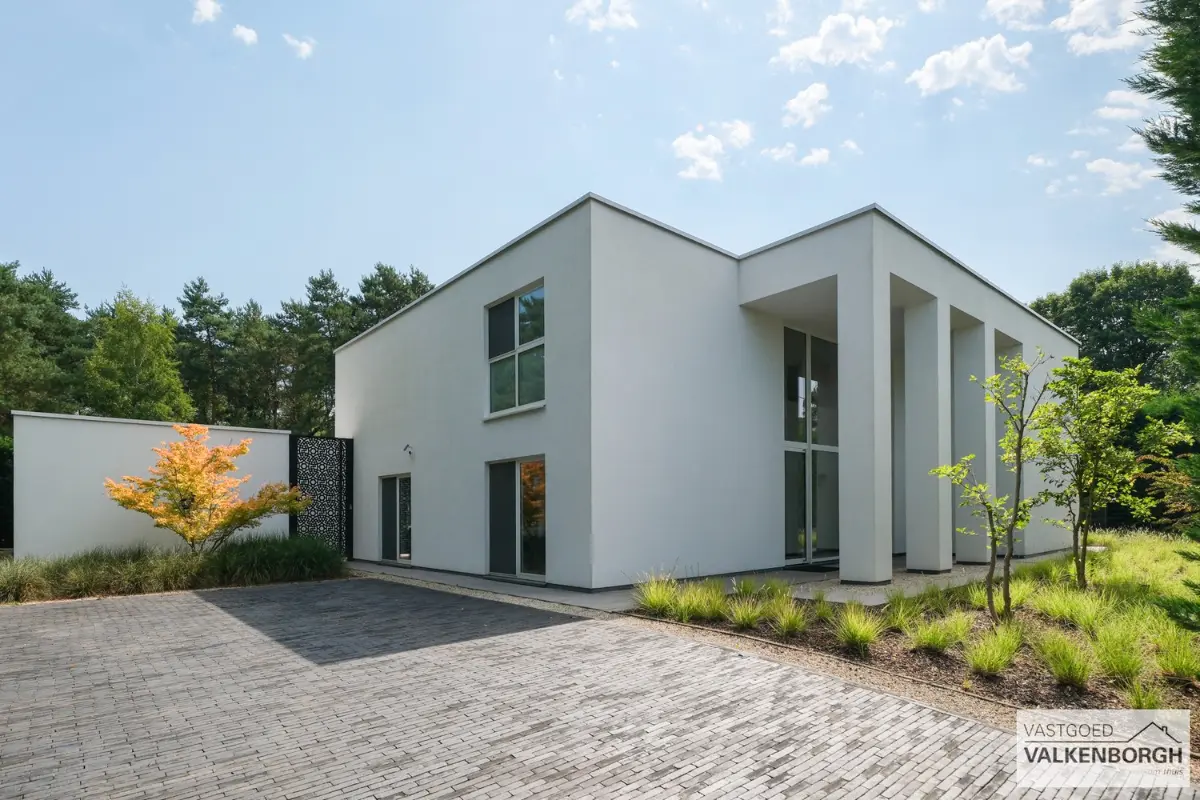 Villa te koop in Heusden-Zolder 3550 0.00€ 4 slaapkamers 358.00m² - Zoekertje 606513