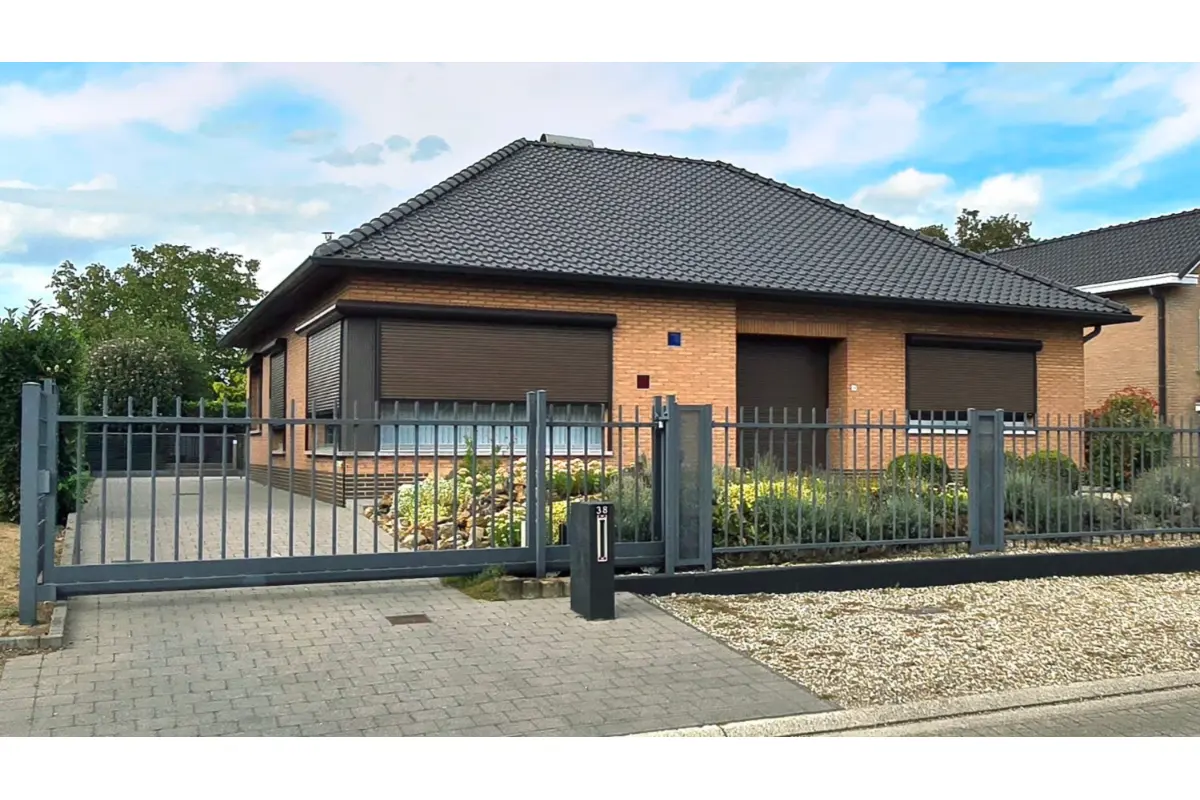 Huis te  koop in Herk-de-Stad 3540 395000.00€  slaapkamers m² - Zoekertje 607483