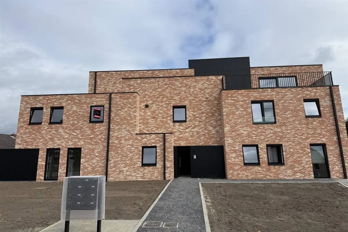 Appartement te  huur in Rotem 3650 935.00€ 2 slaapkamers 92.00m² - Zoekertje 608234