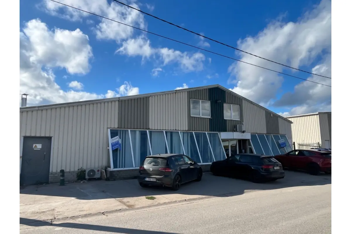 Handelszaak te  huur in Kortessem 3720 0.00€  slaapkamers m² - Zoekertje 668607