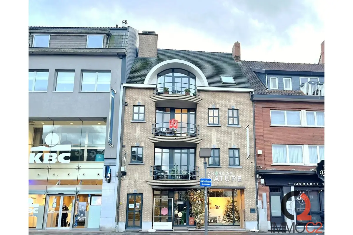 Handelszaak te  huur in Genk 3600 2000.00€  slaapkamers 141.00m² - Zoekertje 609648