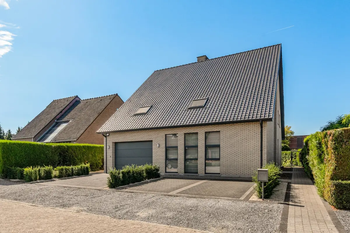 Huis te  koop in Sint-Truiden 3800 729000.00€ 5 slaapkamers 340.00m² - Zoekertje 610209