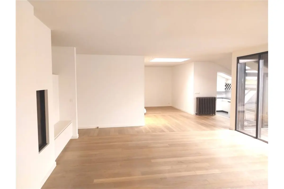 Appartement te  huur in Genk 3600 1000.00€ 3 slaapkamers 188.00m² - Zoekertje 610363