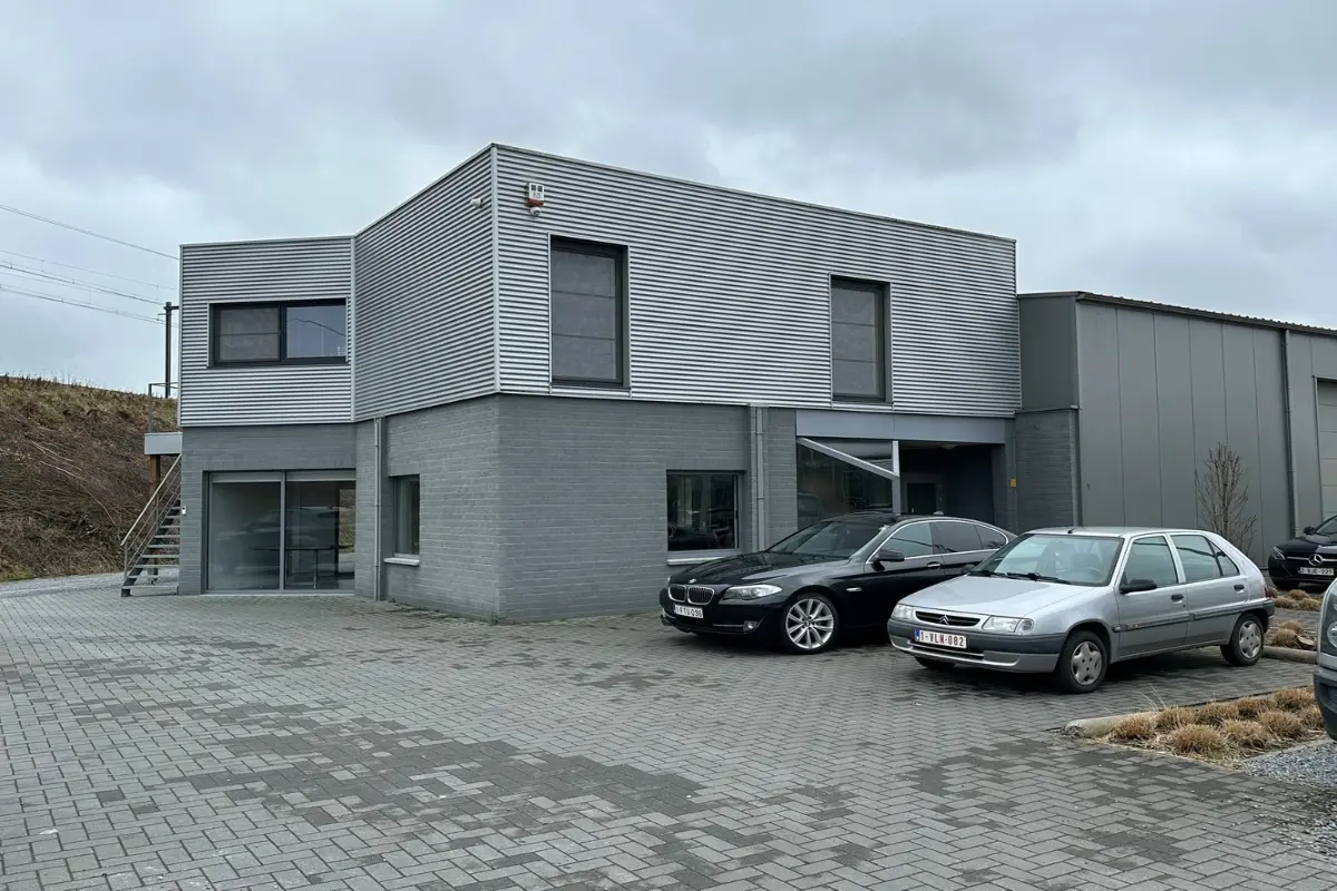 Handelszaak te  huur in Hasselt 3500 0.00€  slaapkamers m² - Zoekertje 611006