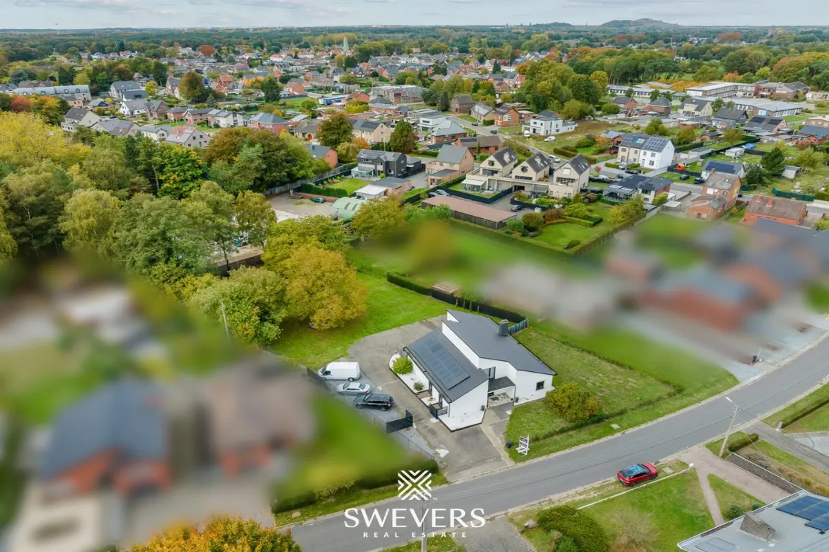 Villa te koop in Heusden-Zolder 3550 599000.00€ 5 slaapkamers 306.00m² - Zoekertje 611354