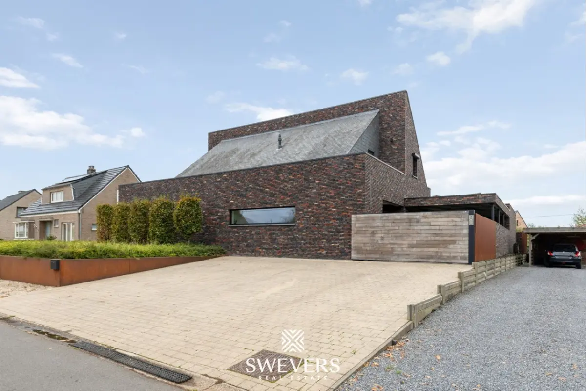 Huis te  koop in Beverlo 3581 630000.00€ 4 slaapkamers 236.00m² - Zoekertje 611355