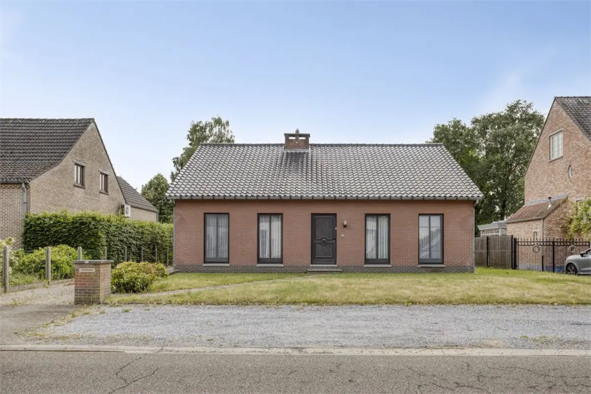 Huis te  koop in Zonhoven 3520 350000.00€ 3 slaapkamers 110.00m² - Zoekertje 611096