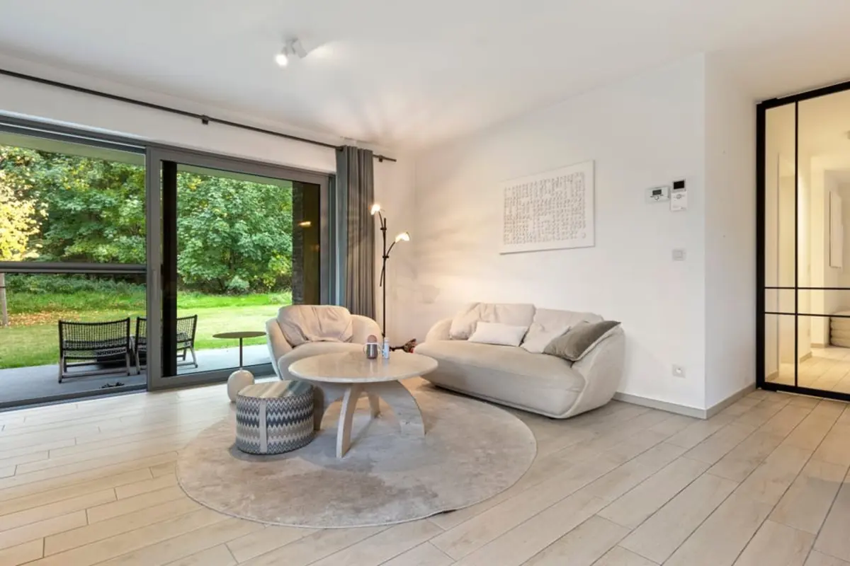Appartement te koop in Berg 3700 350000.00€ 2 slaapkamers m² - Zoekertje 611067