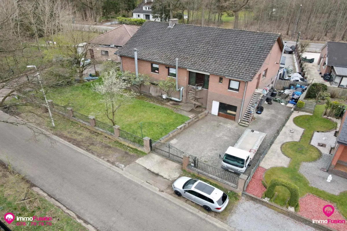 Handelszaak te  koop in Heusden-Zolder 3550 499000.00€  slaapkamers 175.00m² - Zoekertje 612583