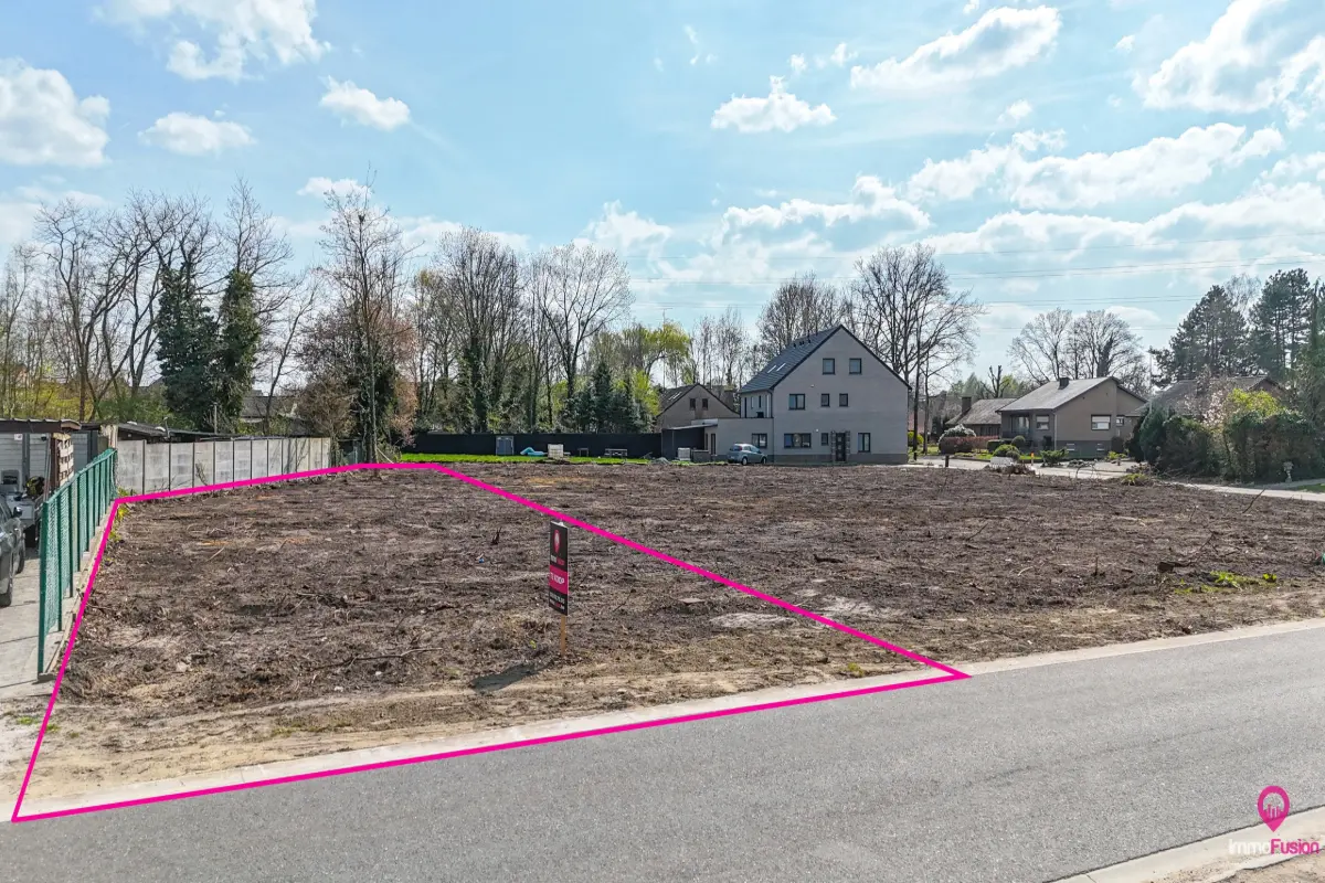 Grond te  koop in Heusden-Zolder 3550 162000.00€  slaapkamers m² - Zoekertje 612595